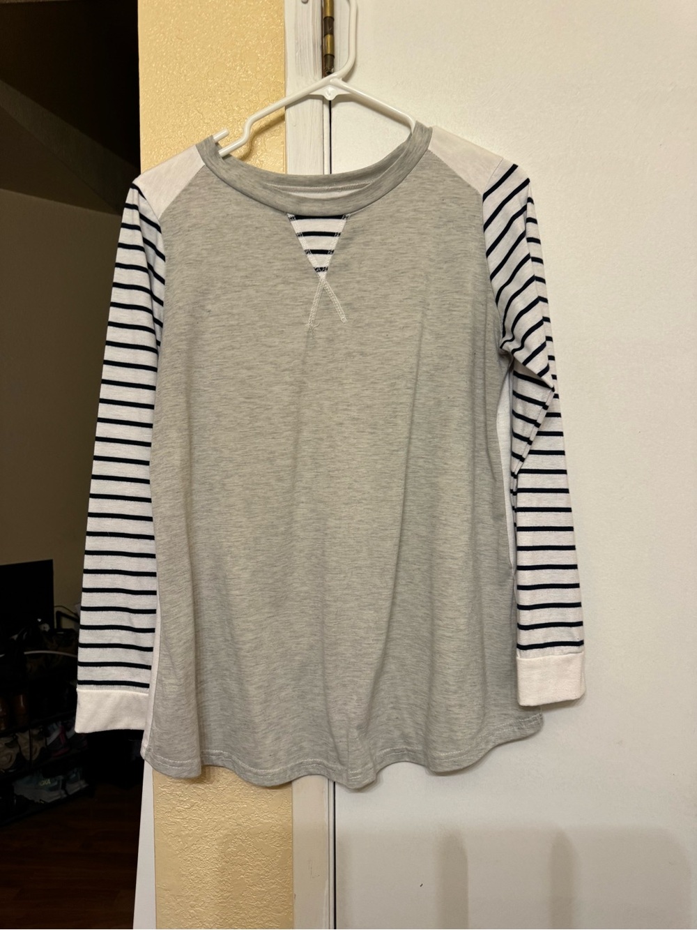 Source Unknown Gray Raglan Tee with Navy Stripe Sleeves